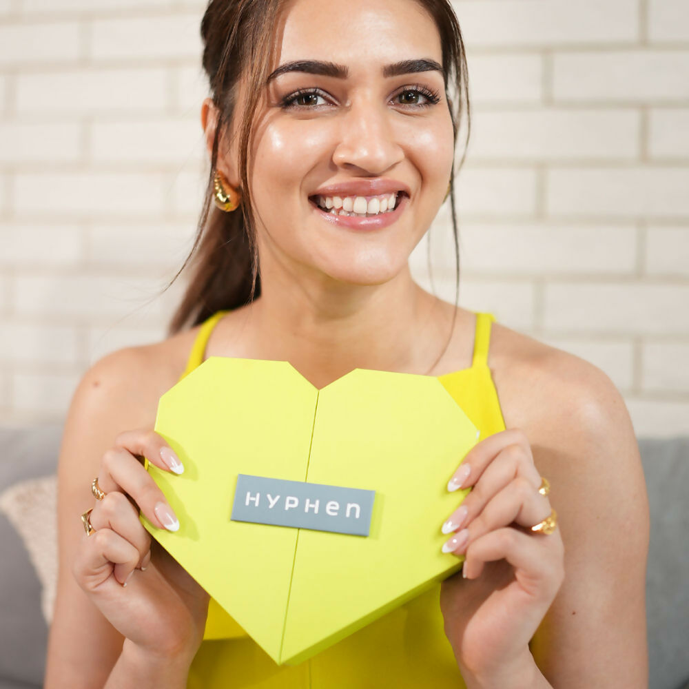 Hyphen By Kriti Sanon Vitamin Infused Peptide VIP Kit - Visible Dewy Glow & Moisturized, Juicy Lips