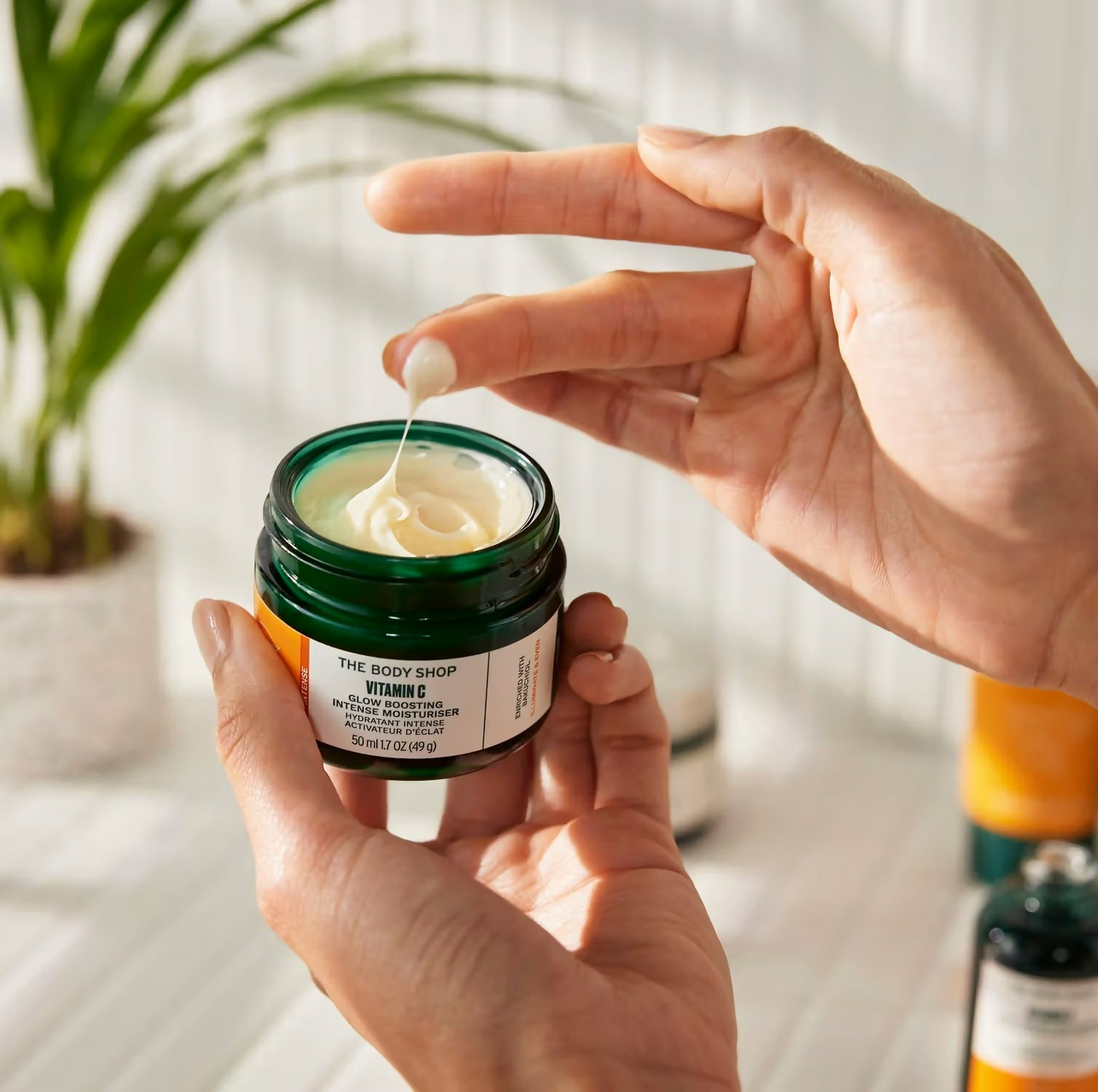 The Body Shop Vitamin C Glow Boosting Intense Moisturiser