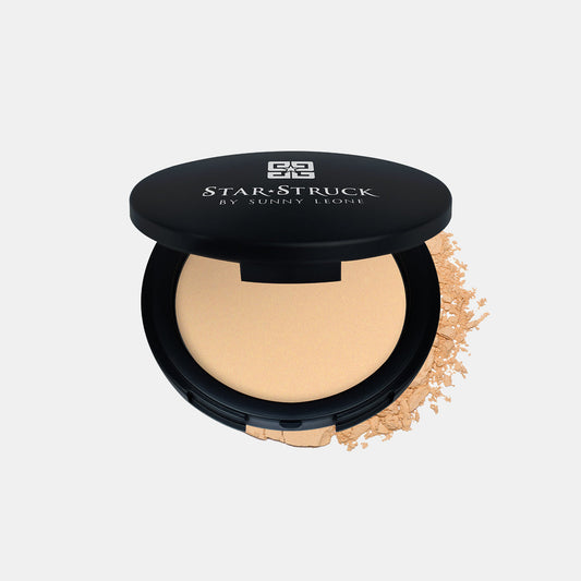 Star Struck By Sunny Leone Compact Powder - 02 Light - DrMediCart 
