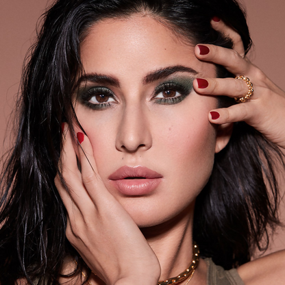 Kay Beauty By Katrina Kaif Eyeshadow Palette - Wild and Free