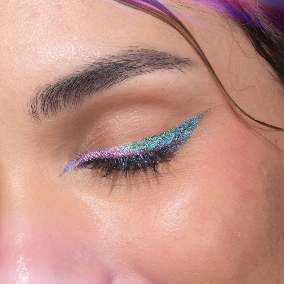 mCaffeine Shades Cosmic Craze Holographic Eyeliner - Prism Shift