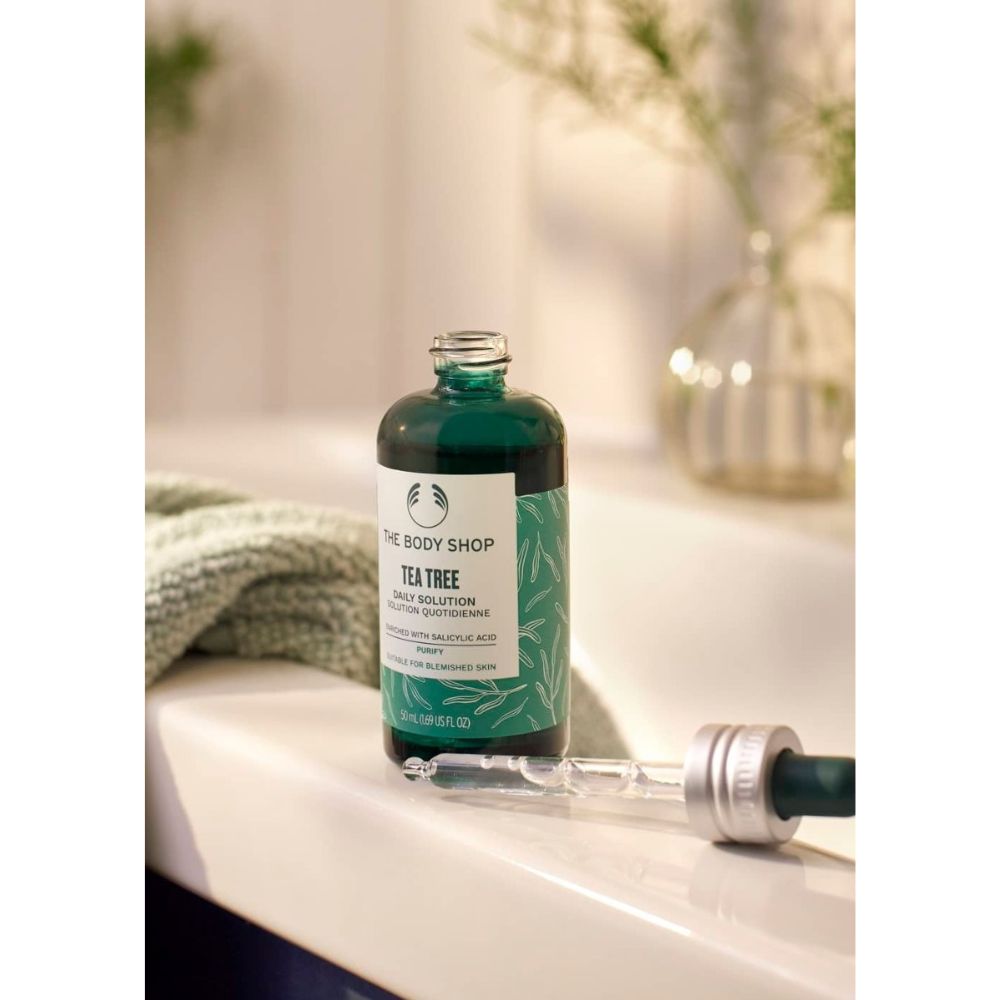 The Body Shop Tea Tree Anti-Imperfection Daily Solution