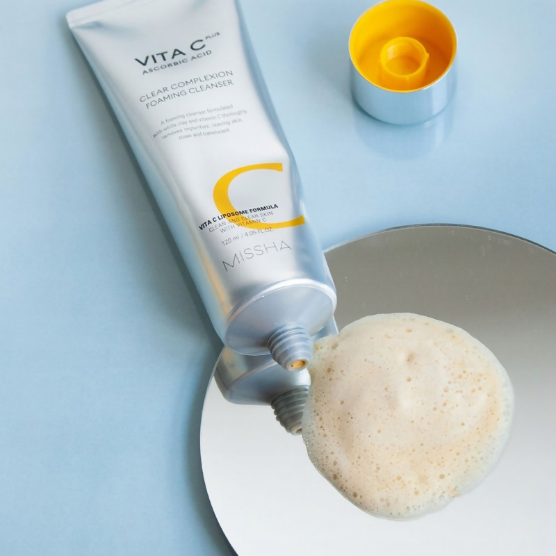 Missha Vita C Plus Clear Complexion Foaming Cleanser
