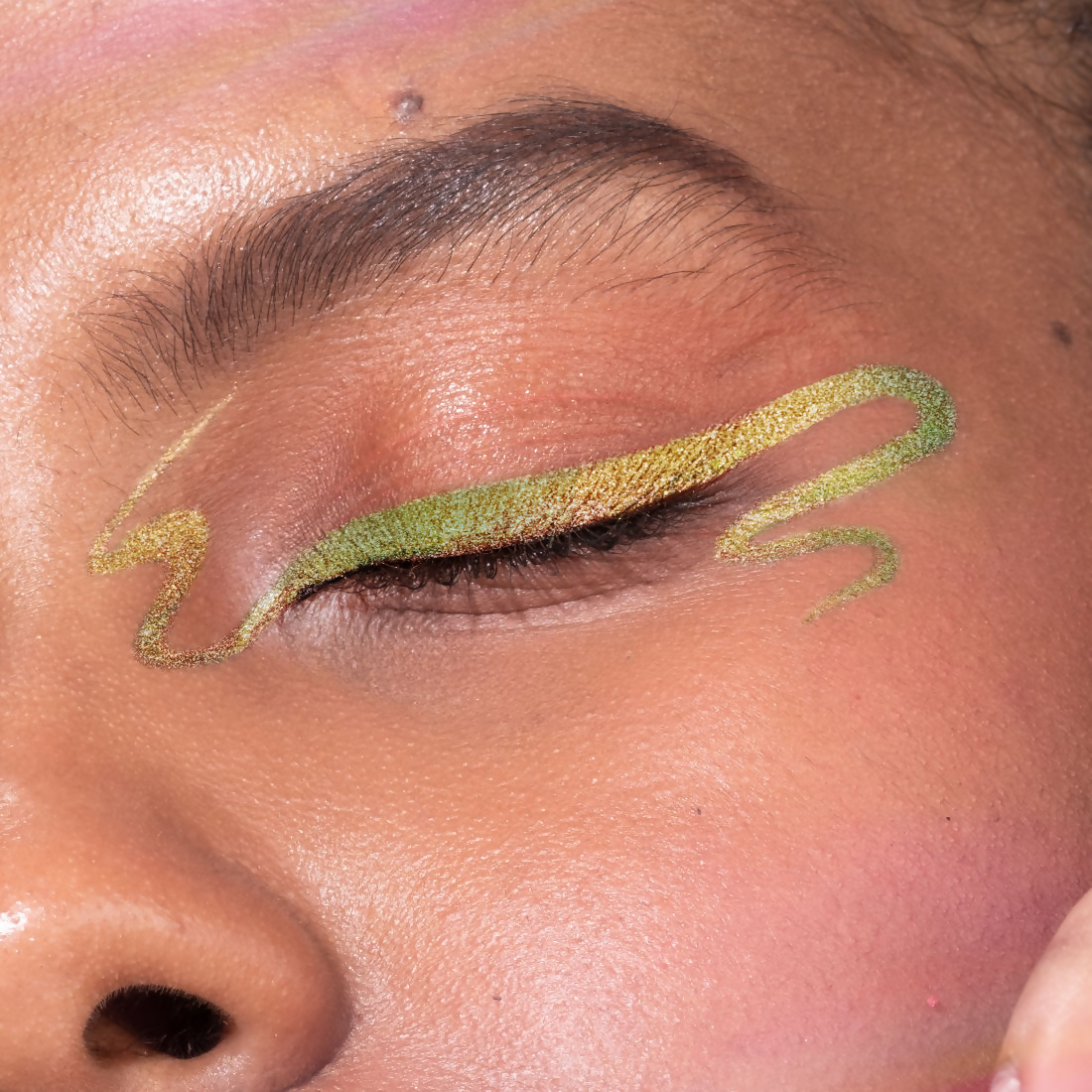 mCaffeine Shades Cosmic Craze Holographic Eyeliner - Disco Dreams