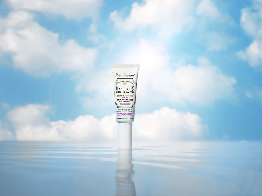 Too Faced Hangover Good To Go Skin Protecting SPF 25 Moisturizer