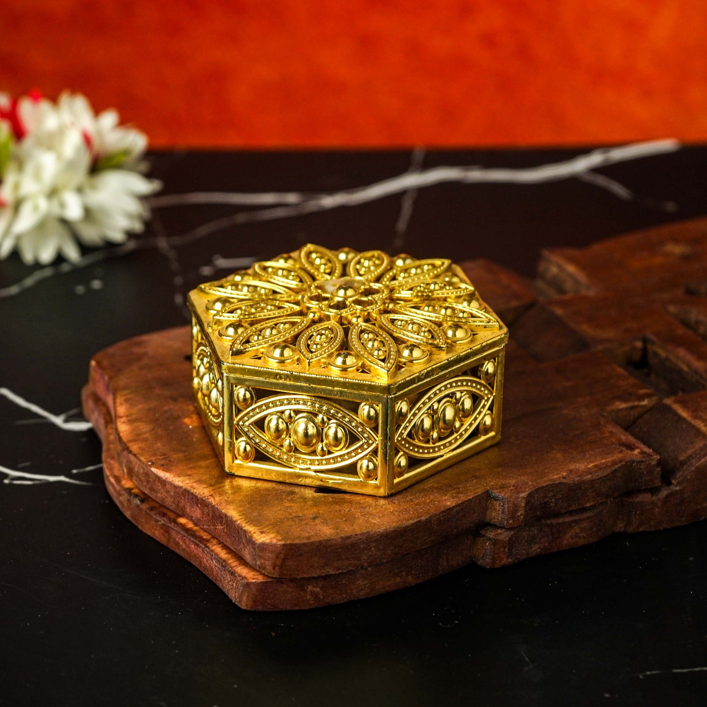 Sri Rudra Gold Fancy Heaxgon Box (EAN Code 8906101491872)