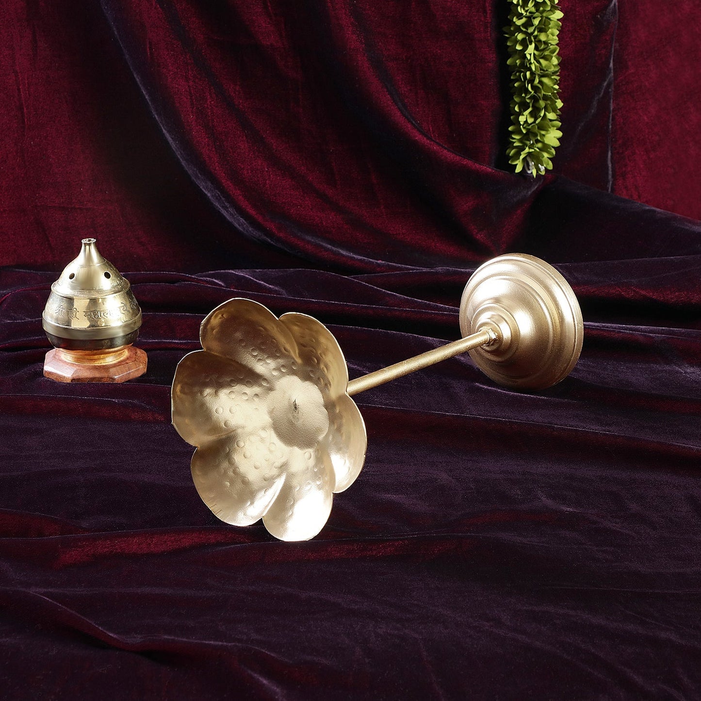 Buy Sri Rudra Metal Taj Urli M5 (SR 03282)