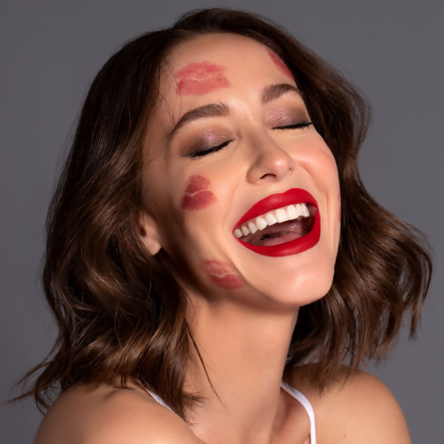 Natasha Moor Silk Suede Lipstick - Fearless