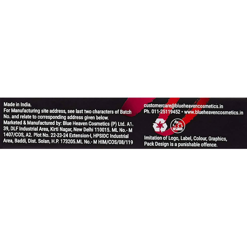 Powder Matte Lipstick Risk Red 3.5 gm