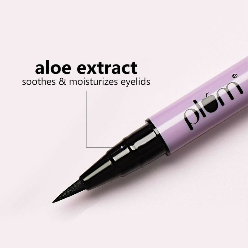 Plum Eye-Swear-By Eyeliner Pen - 01 Black
