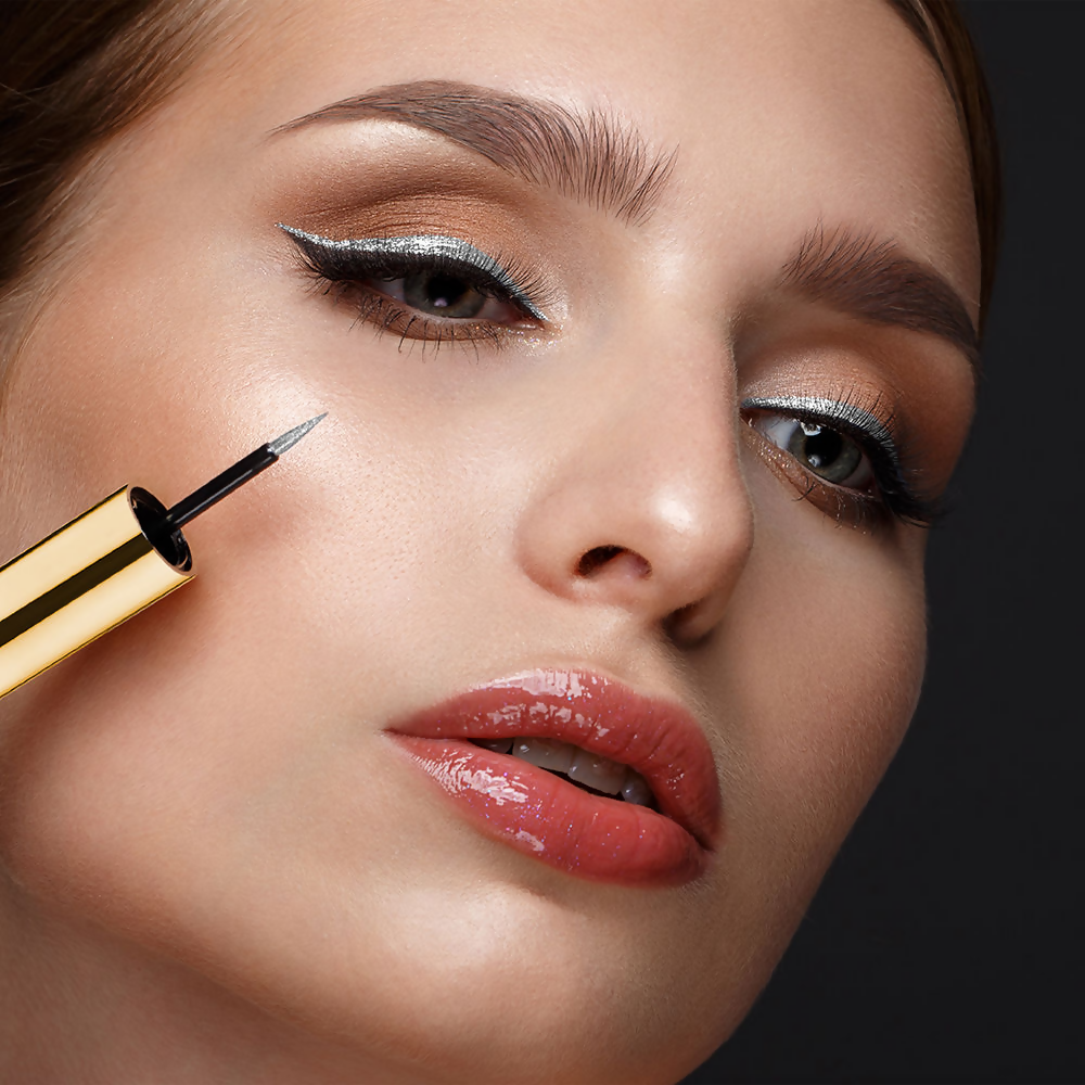 Lakme Glitterati Collection Shine Eyeliner  - Etheral White