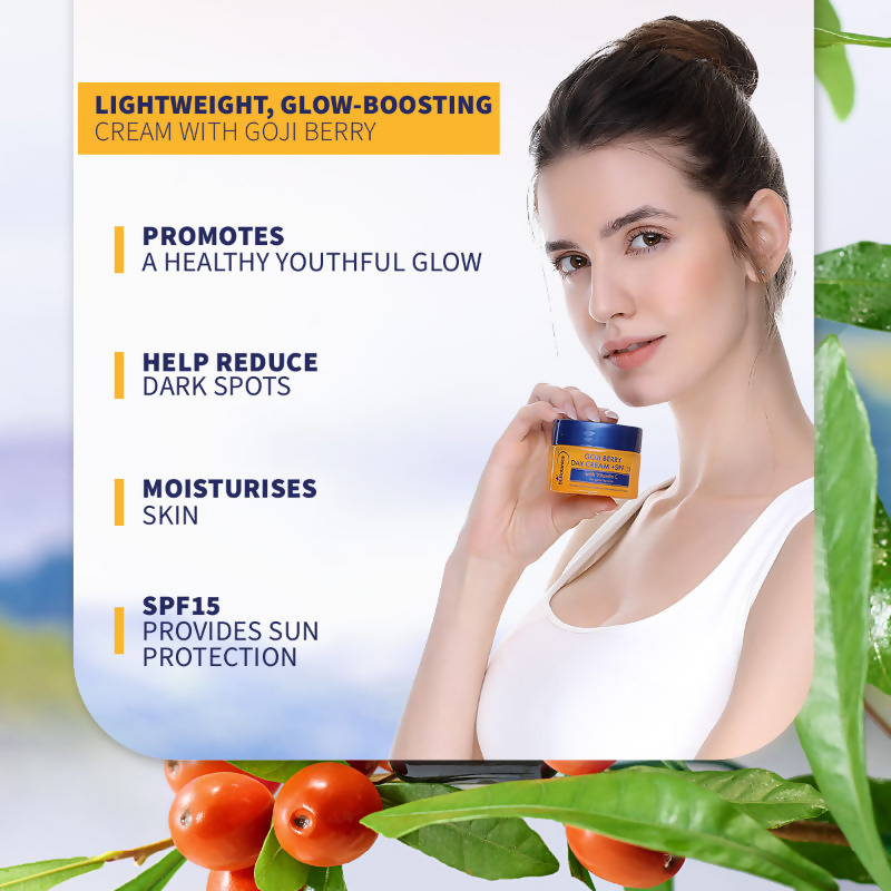 St.Botanica Goji Berry Day Cream SPF15 With Goji Berry & Vitamin C For Sun Protection
